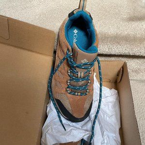 COLUMBIA WATERPROOF HIKING SHOES FOR WOMEN - "CRESTWOOD" - 8M